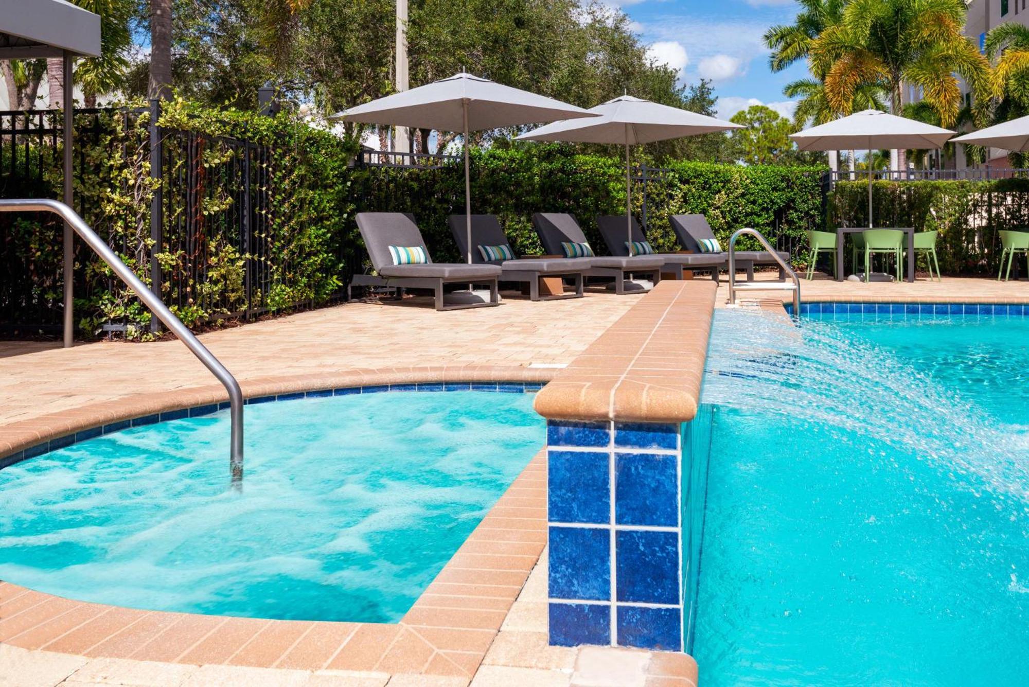 Hampton Inn And Suites Sarasota/Lakewood Ranch Exterior photo